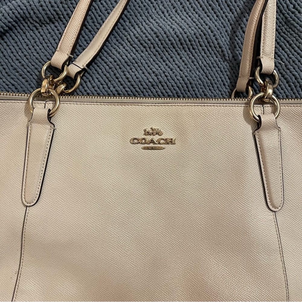 Coach Ava Beige/Shimmer Leather Vintage Tote Bag - Picture 10 of 16